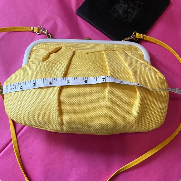Vintage Yellow Clutch | Made in Italy | Elegant Evening Bag - Picture 12 of 13